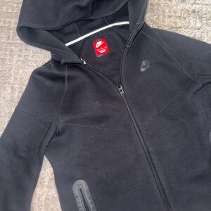 NIKE TECH Black Hoodie Youth XL